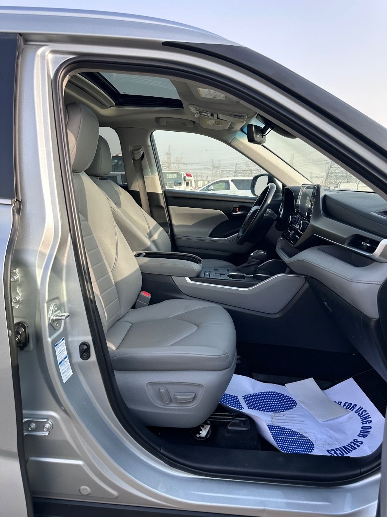 تويوتا هايلاندر Highlander xle Hybrid 4x4 Full option