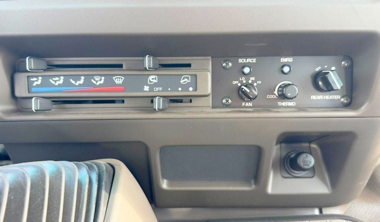 ميتسوبيشي روزا Mitsubishi Rosa MITSUBISHI ROSA DIESEL 4.2L 34 SET 2024