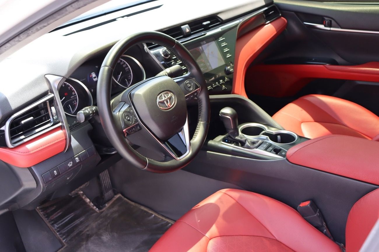 Toyota Camry 40TH Anniversary 3.5L Toyota Camry Grande Sport / 2019 / GCC / Free Accident / First Owner