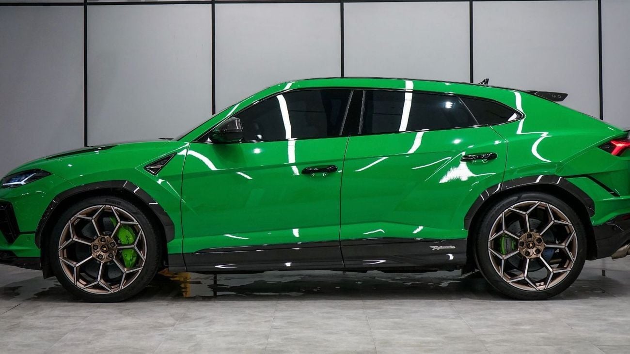 لامبورغيني اوروس 4.0T V8 Performante