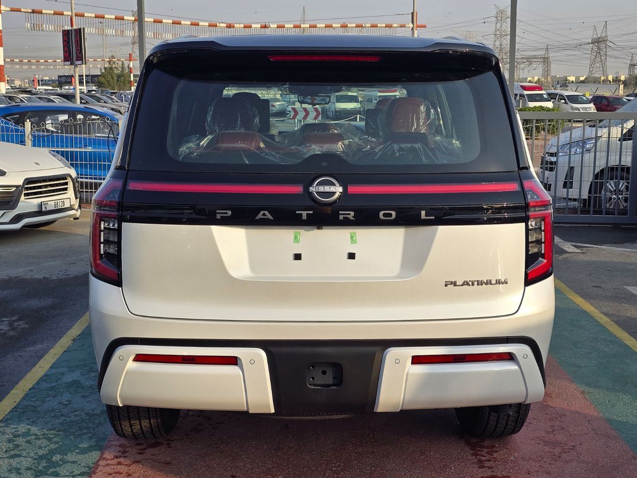 نيسان باترول Nissan Patrol Platinum SE 3.8L Petrol 4WD Gcc  white insid red 2026 Model
