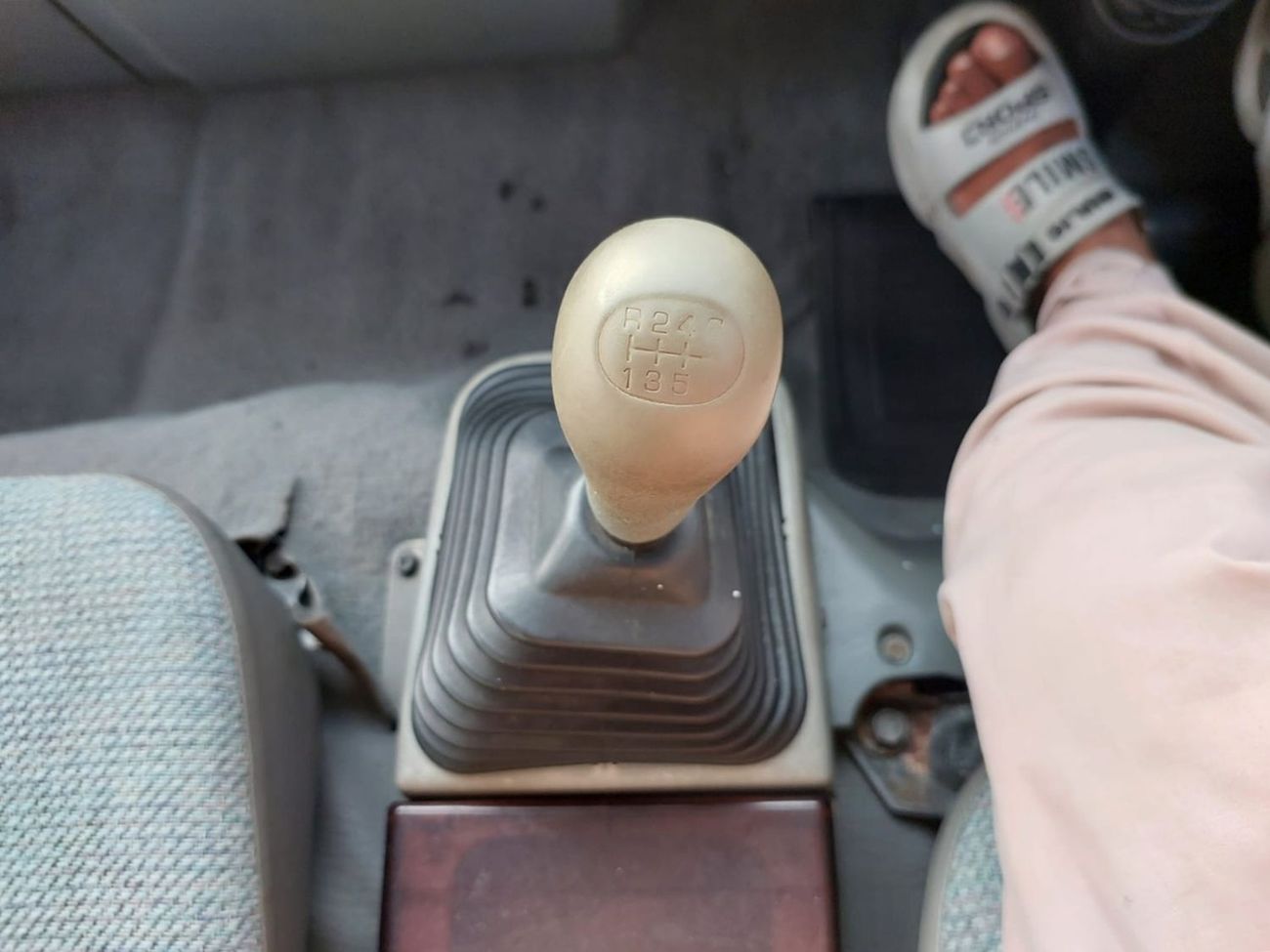 Mitsubishi Fuso Canter MITSUBISHI CANTER TRUCK RHD 1995 MODEL 4.5 L DIESEL MANUAL(PM20263)