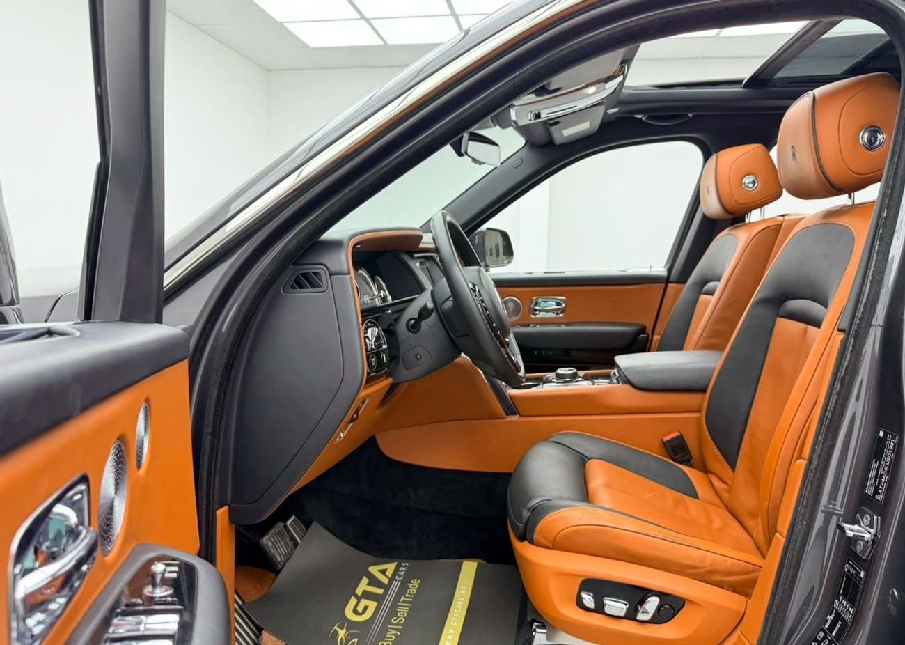 Rolls Royce Cullinan STANDARD 2020 Rolls Royce Cullinan, Warranty, Full Service History, Fully Loaded, Excellent Condition, GCC