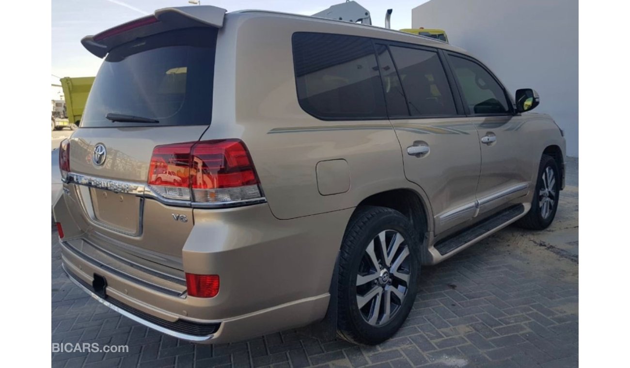 Toyota Land Cruiser Clean car