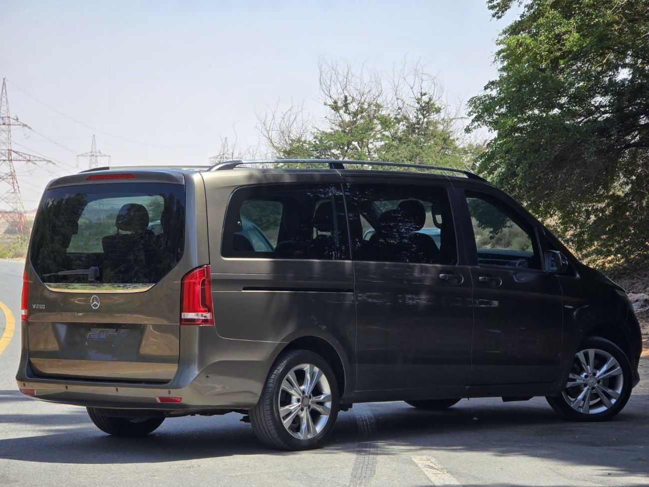 Mercedes-Benz V 250 Std 2.1L MERCEDES V-250 2017 GCC FULL OPITION // PERFECT CONDITION