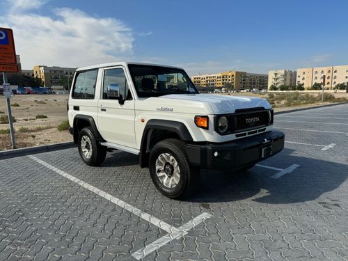 Toyota Land Cruiser 70 2.8 DSL AUTO /// LOCAL UAE OR EXPORT = OK