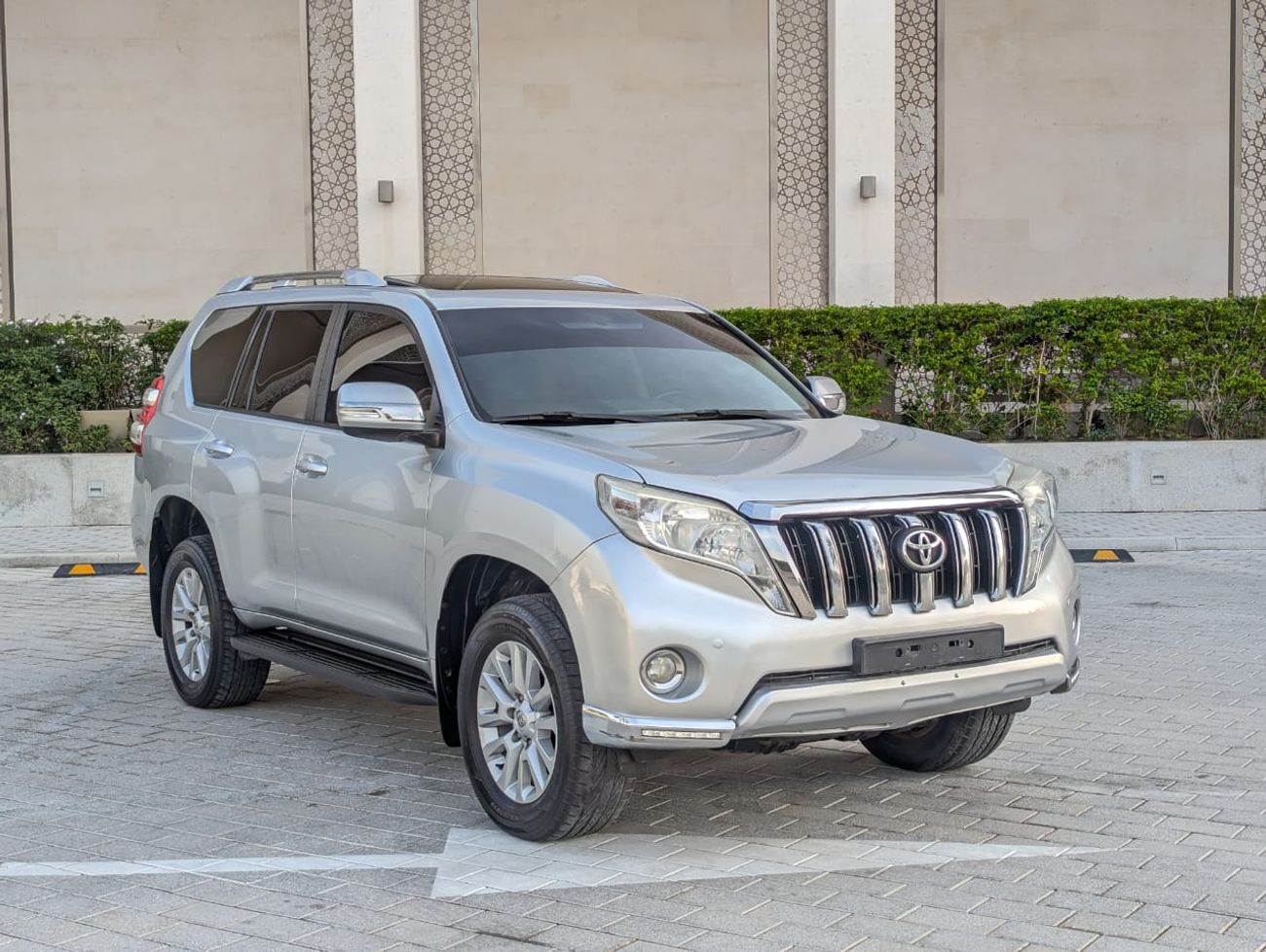 Toyota Prado Toyota Prado vxr LHD 2016 silver Gcc