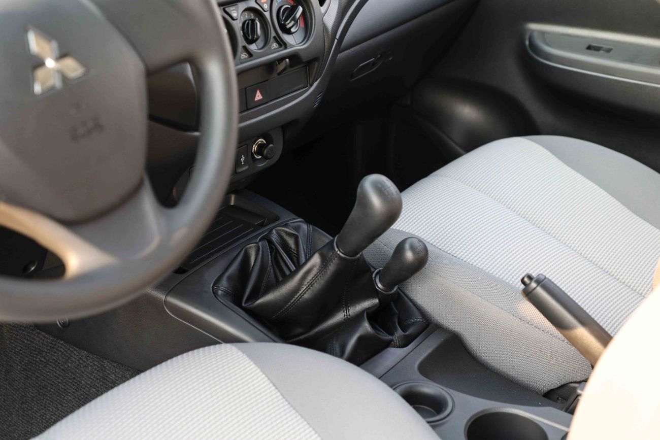 Mitsubishi L200 2023 Mitsubishi L200 DC 4x4 2.4 - White Solid inside Grey | Export Only