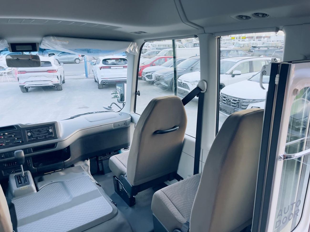 Toyota Coaster toyota coaster 4.0l 2025