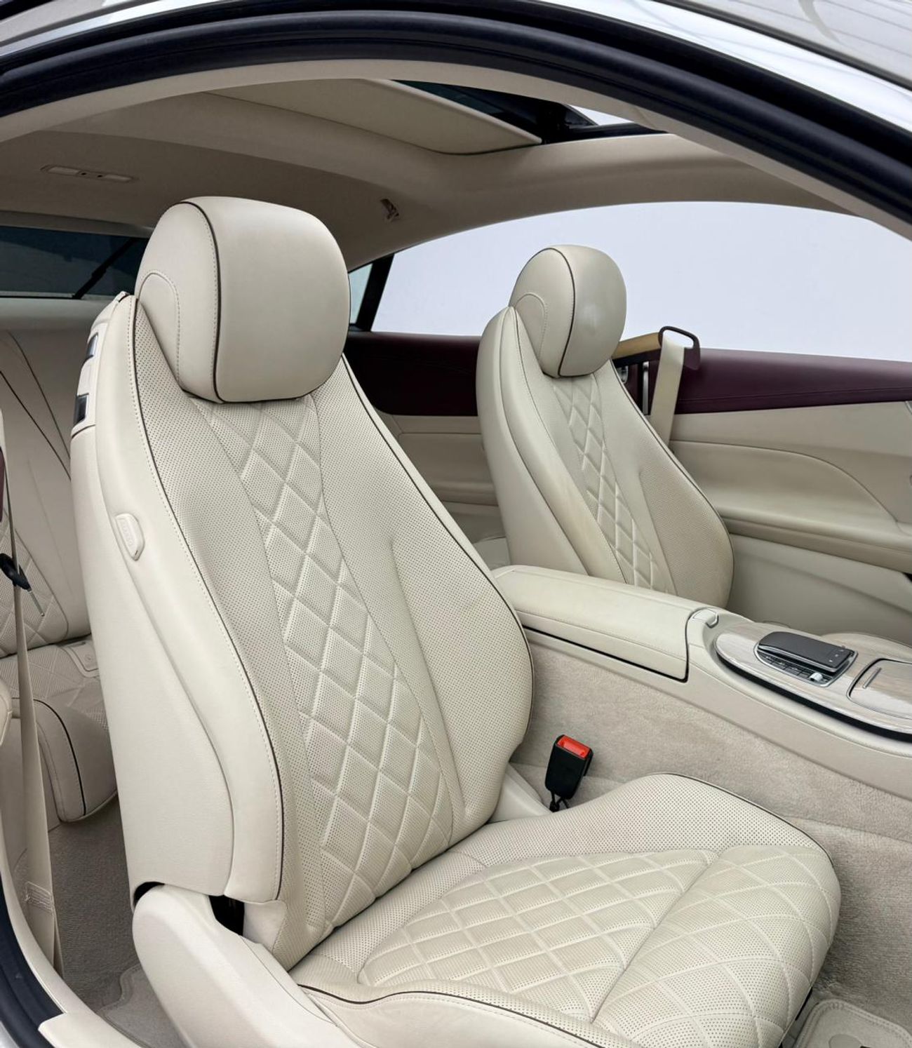 Mercedes Benz E300 2021 Mercedes Benz E300, Warranty, Full Mercedes Service History, Low Km, Fully Loaded, GCC