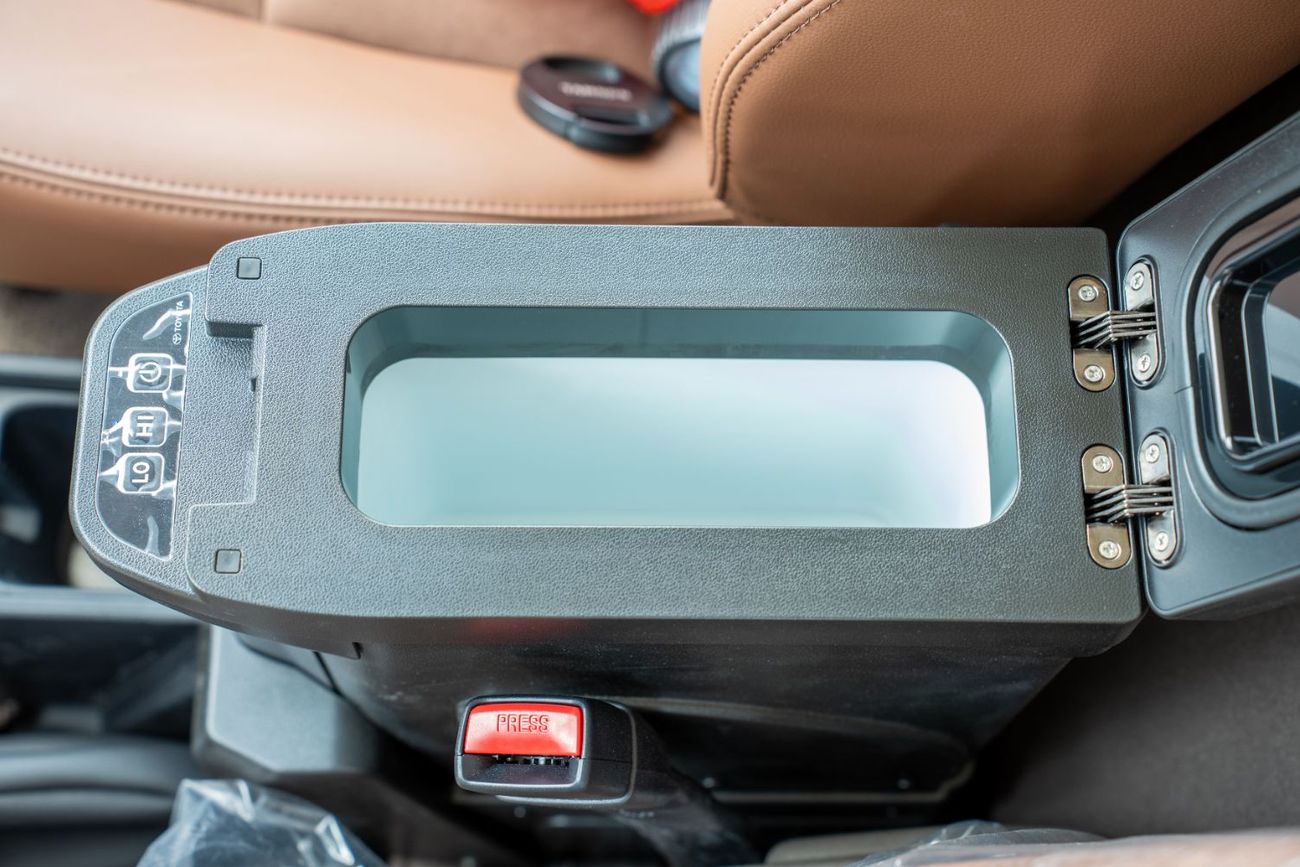 تويوتا لاند كروزر 70 LX 2.8L Diesel 3 Doors 2025