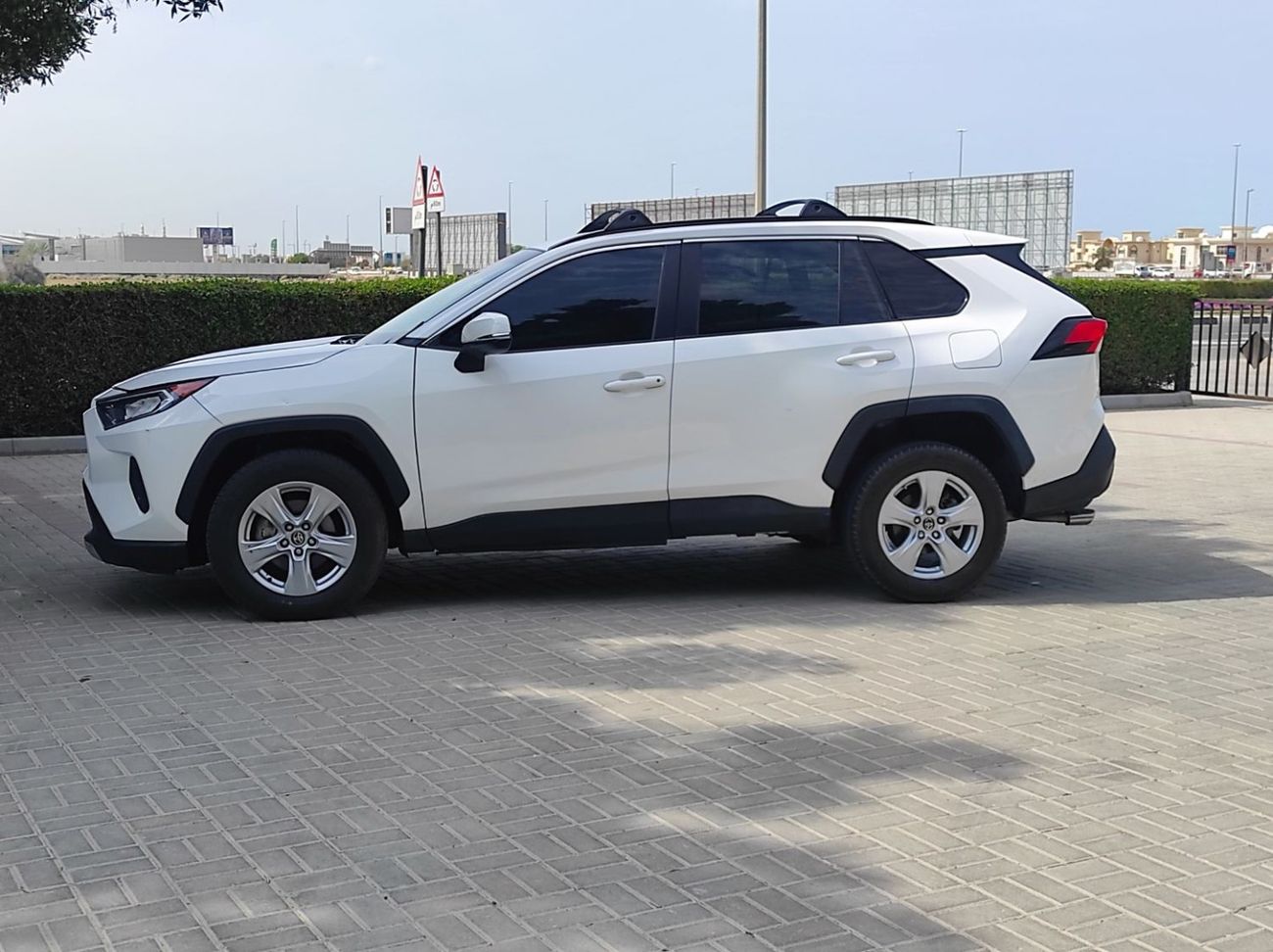 تويوتا راف ٤ 2.5L (2WD) EX