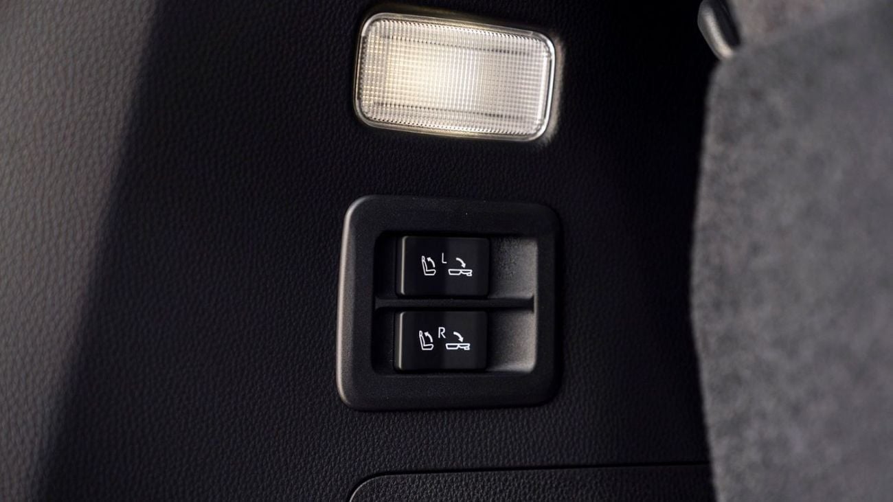 تويوتا لاند كروزر LAND CRUISER VXR 3.3L DIESEL FULL OPTION 2025