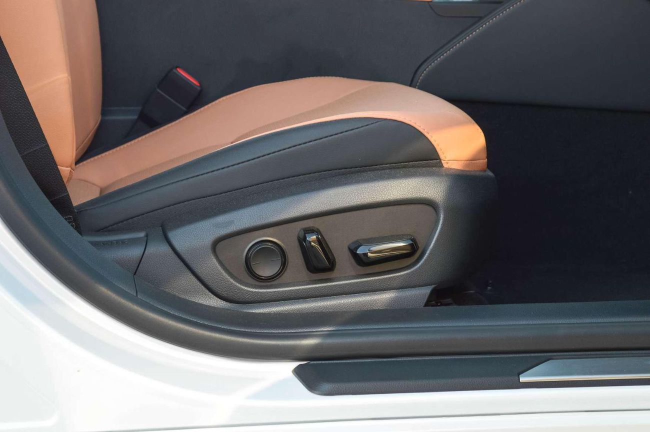 لكزس ES 350 LEXUS ES350 3.5L FWD PETROL SEDAN 2025