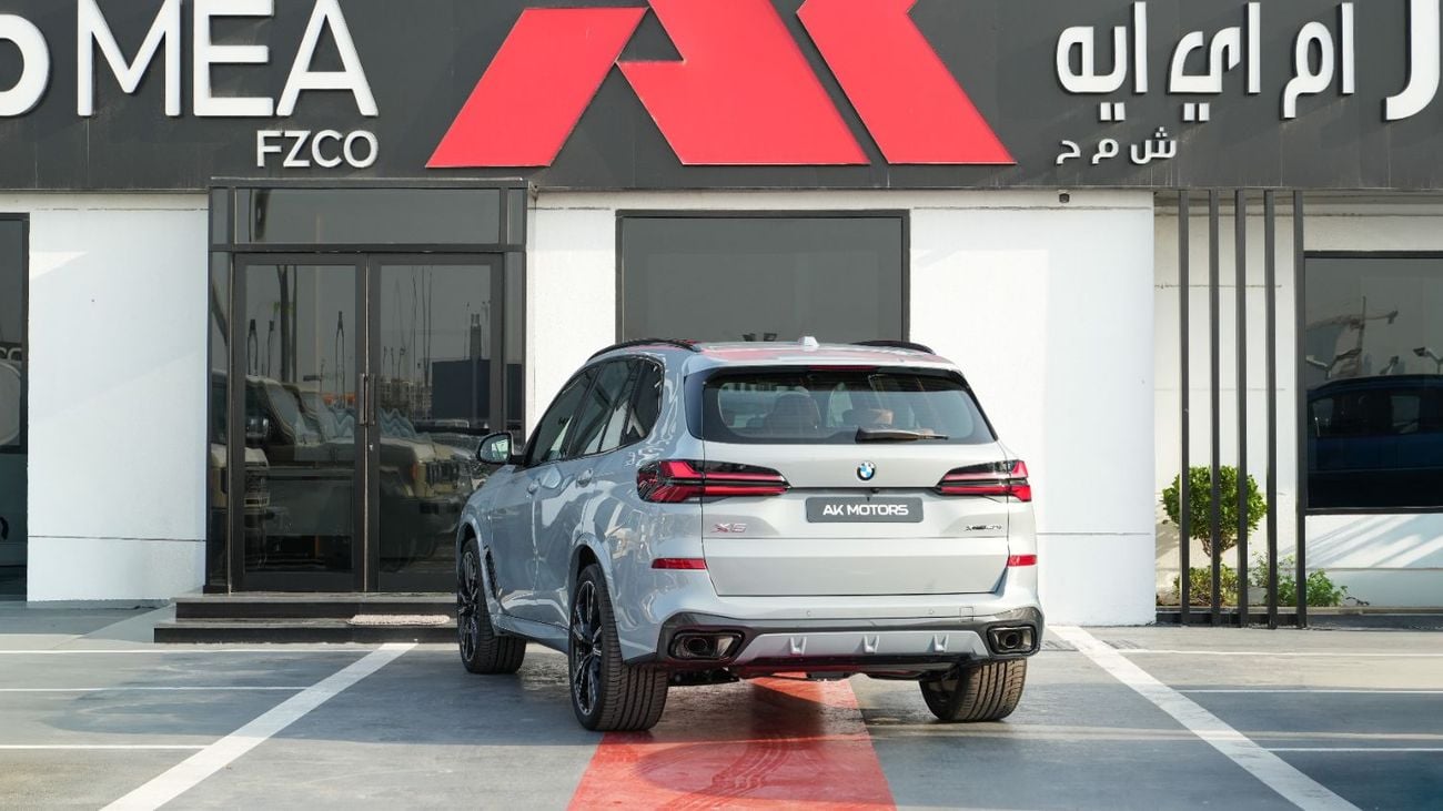 بي أم دبليو X5 X5 xDrive M40i V6  Nardo Grey 2026 MY