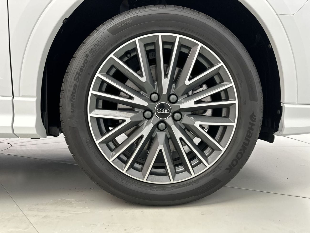 أودي Q3 Sportback 40 TFSI quat 180hp S line (Ref# 07049) EXCLUSIVE RAMADAN OFFER