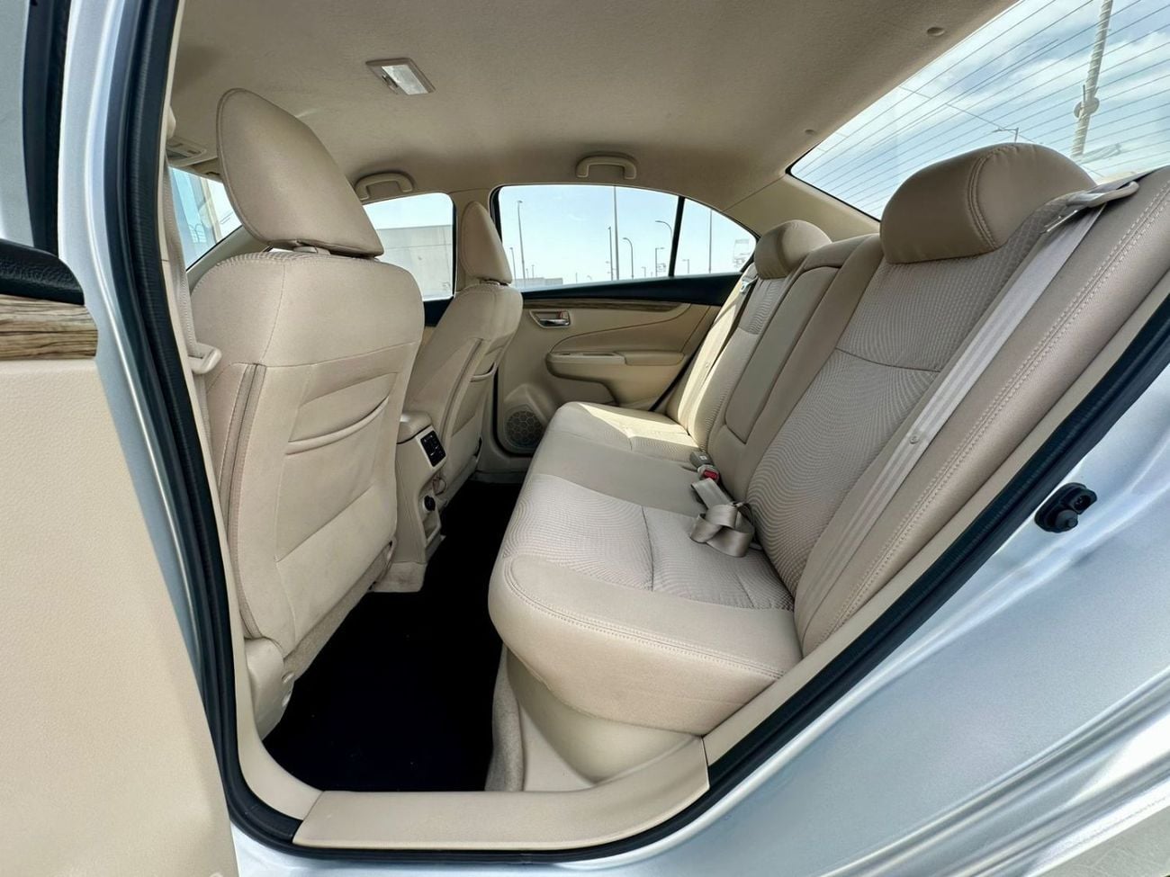 سوزوكي سياز 440-Monthly l GCC l Camera, GPS l Accident Free