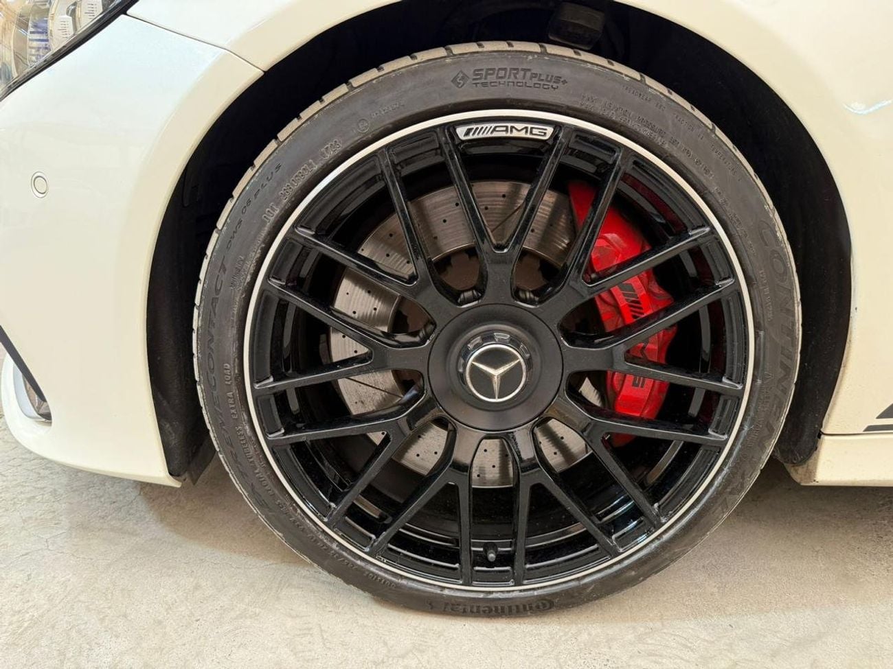 Mercedes-Benz C 63S AMG Std 4.0L Sedan | FULL SERVICE HISTORY | PEARL WHITE | BURMESTER SOUND SYSTEM