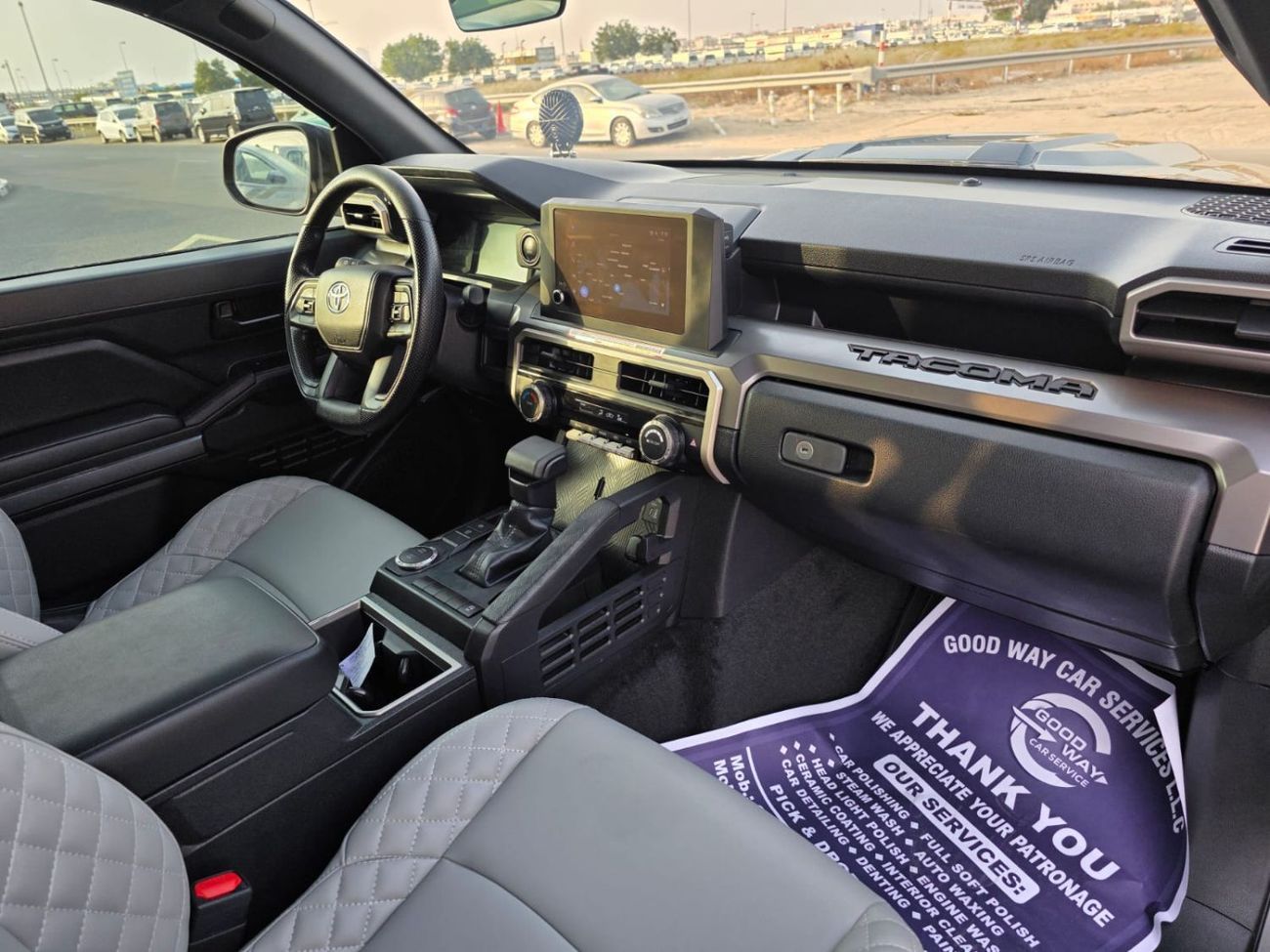 تويوتا تاكوما 2024 Model 2.4L normal engine ,Push button , leather seats and low mileage