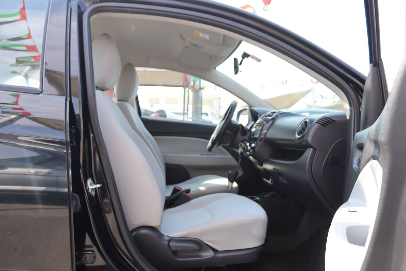 ميتسوبيشي اتراج ميتسوبيشى أتراج - 2022 - خليجى- بدون حوادث - بمحرك 1.2L- ممشى قليل - بحاله ممتازه