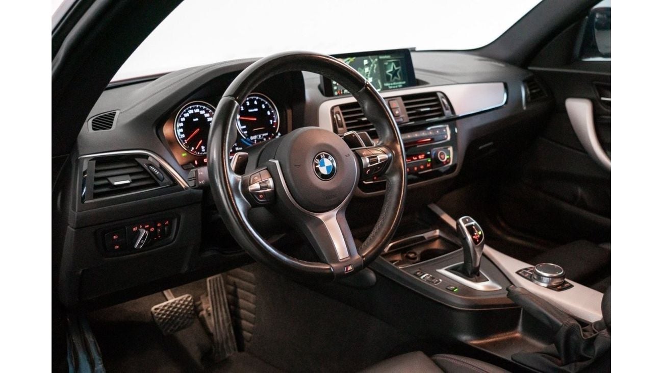 BMW 220i Std 2.0L Turbo