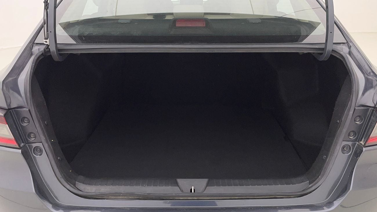 تويوتا يارس E 1.5 | بدون دفعة مقدمة | اختبار القيادة في المنزل