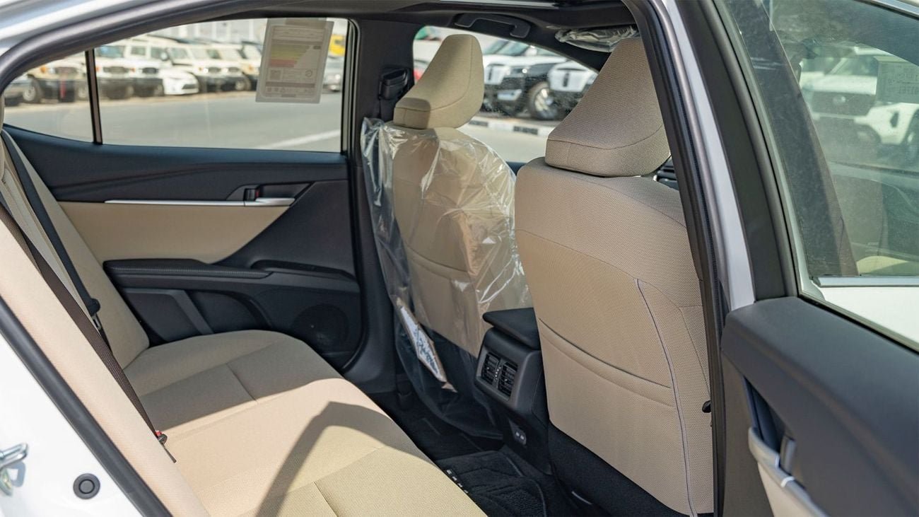 Toyota Camry 2025 Toyota Camry LE facelift 2.5L Petrol AT with Sunroof - GCC (Export price)