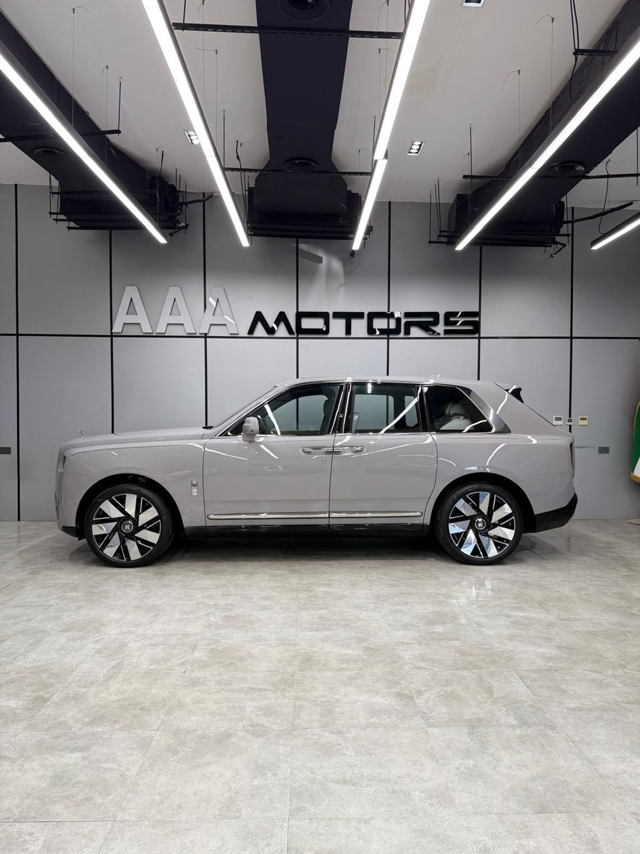 Rolls-Royce Cullinan | Brand New | GCC Specs | 4 Years Warranty & Service | Open Mileage