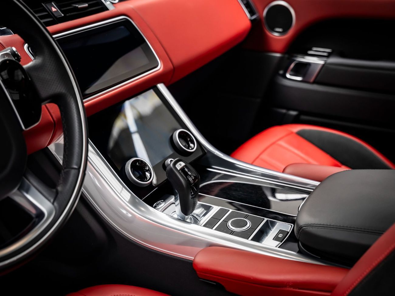 Land Rover Range Rover Sport HSE 3.0L (340 HP) 2022 Range Rover Sport, 2027 Land Rover Warranty + Service Contract, Low KMs, GCC