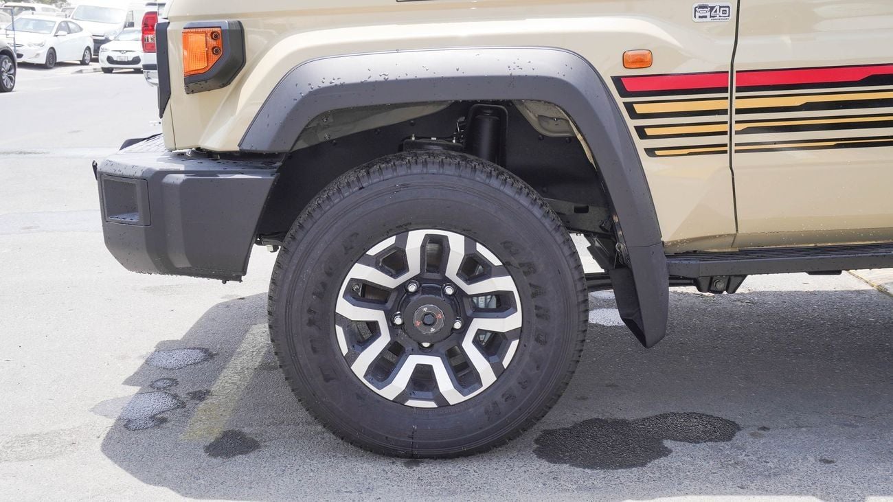 Toyota Land Cruiser 70 LX 4.0L V6 A/T