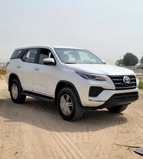 تويوتا فورتونر Toyota Fortuner 2.7 4x2 petrol basic options GCC 2023