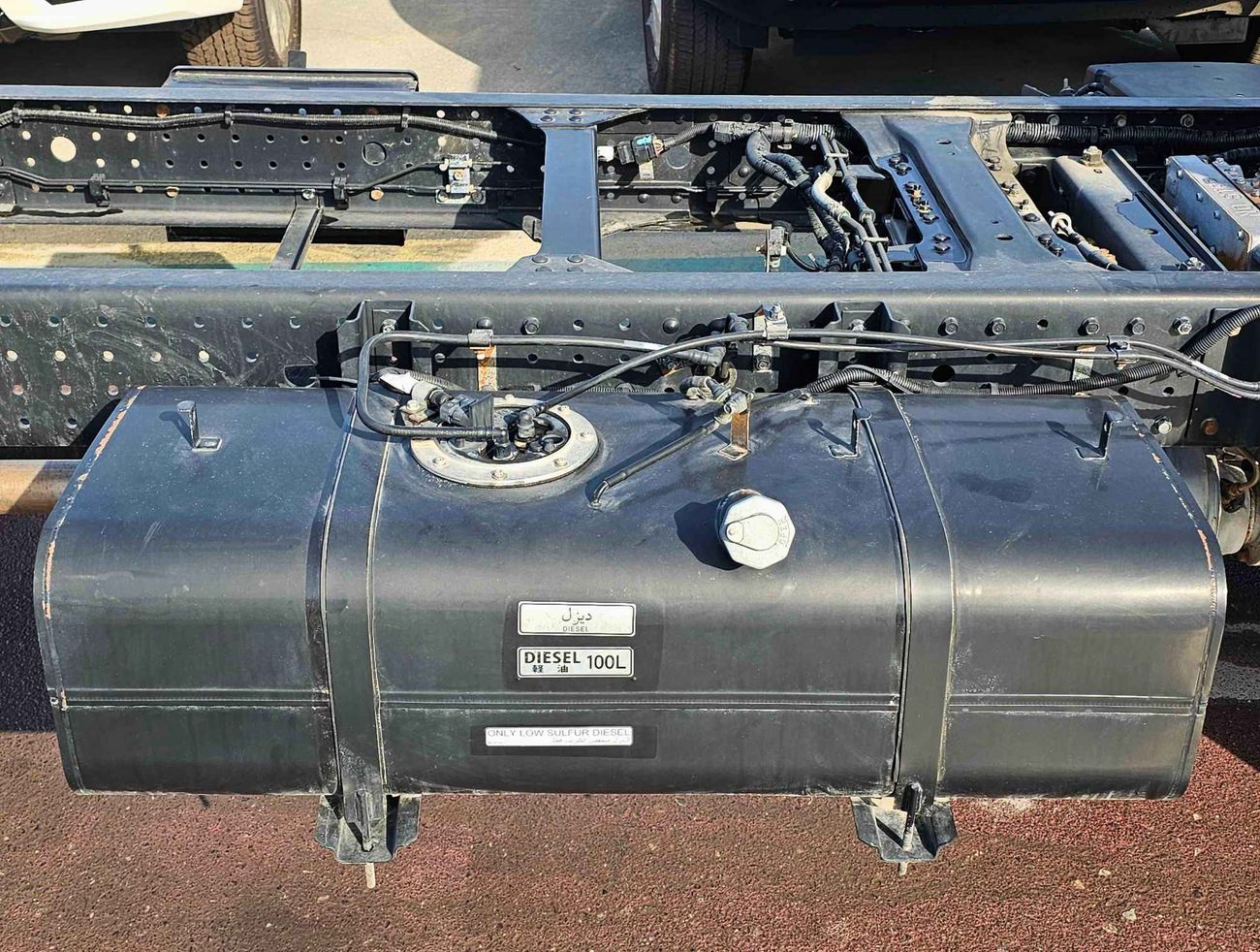 Mitsubishi Fuso Canter CHASSIS EURO 5 / A/T /  3.8L V6 DIESEL / 3 STR / CODE # CHASSIS