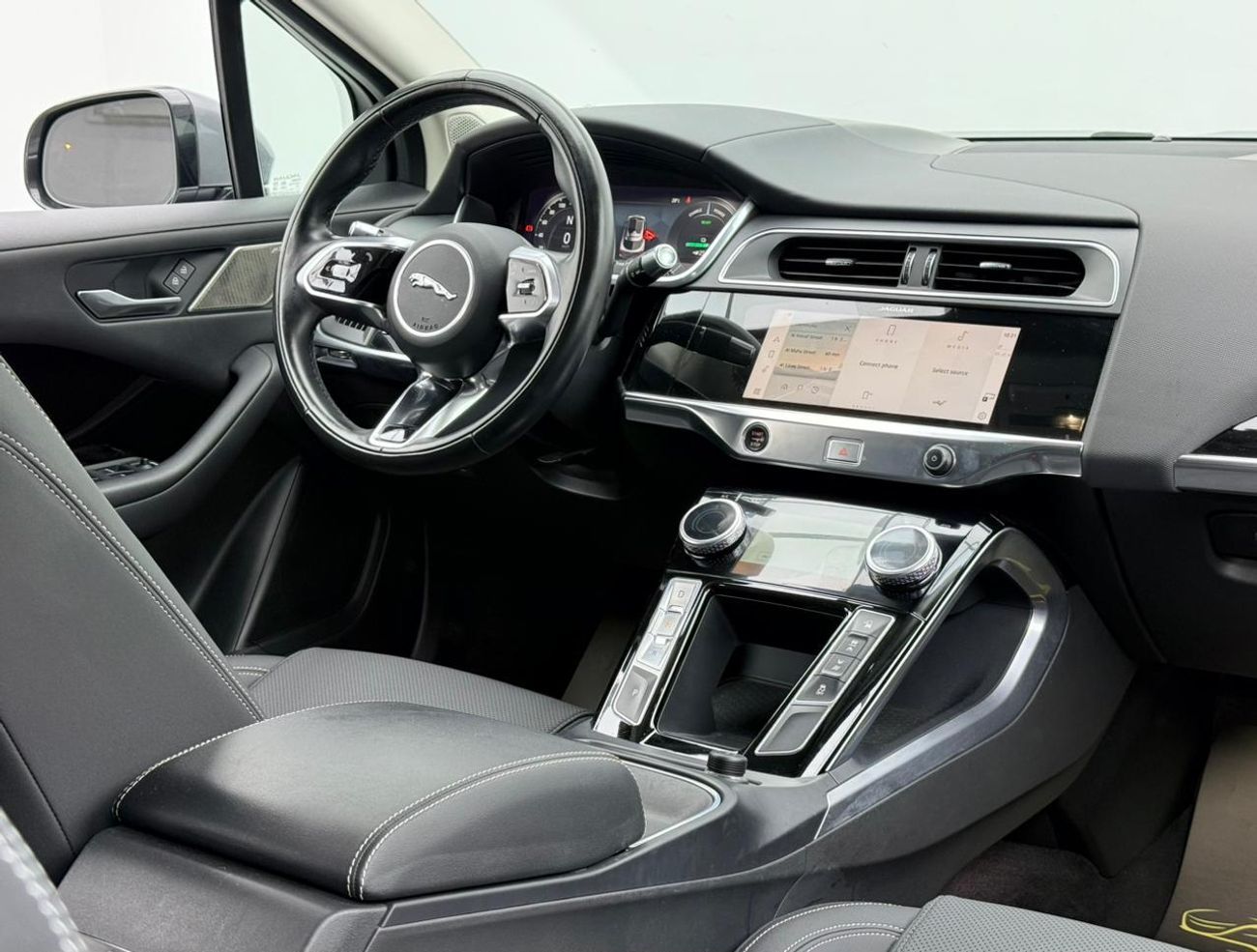 Jaguar I-PACE 2021 Jaguar I-Pace EV400, 2026 Jaguar Warranty + Service Pack, Very Low Km, Excellent Condition, GCC