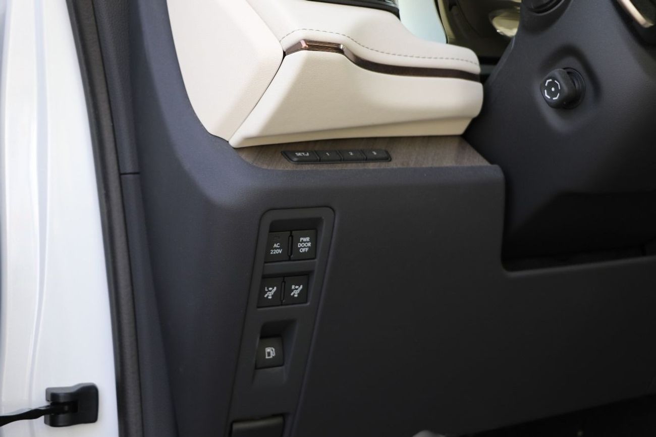 Lexus LM 350h 2024 LEXUS LM350h 4 seater VIP