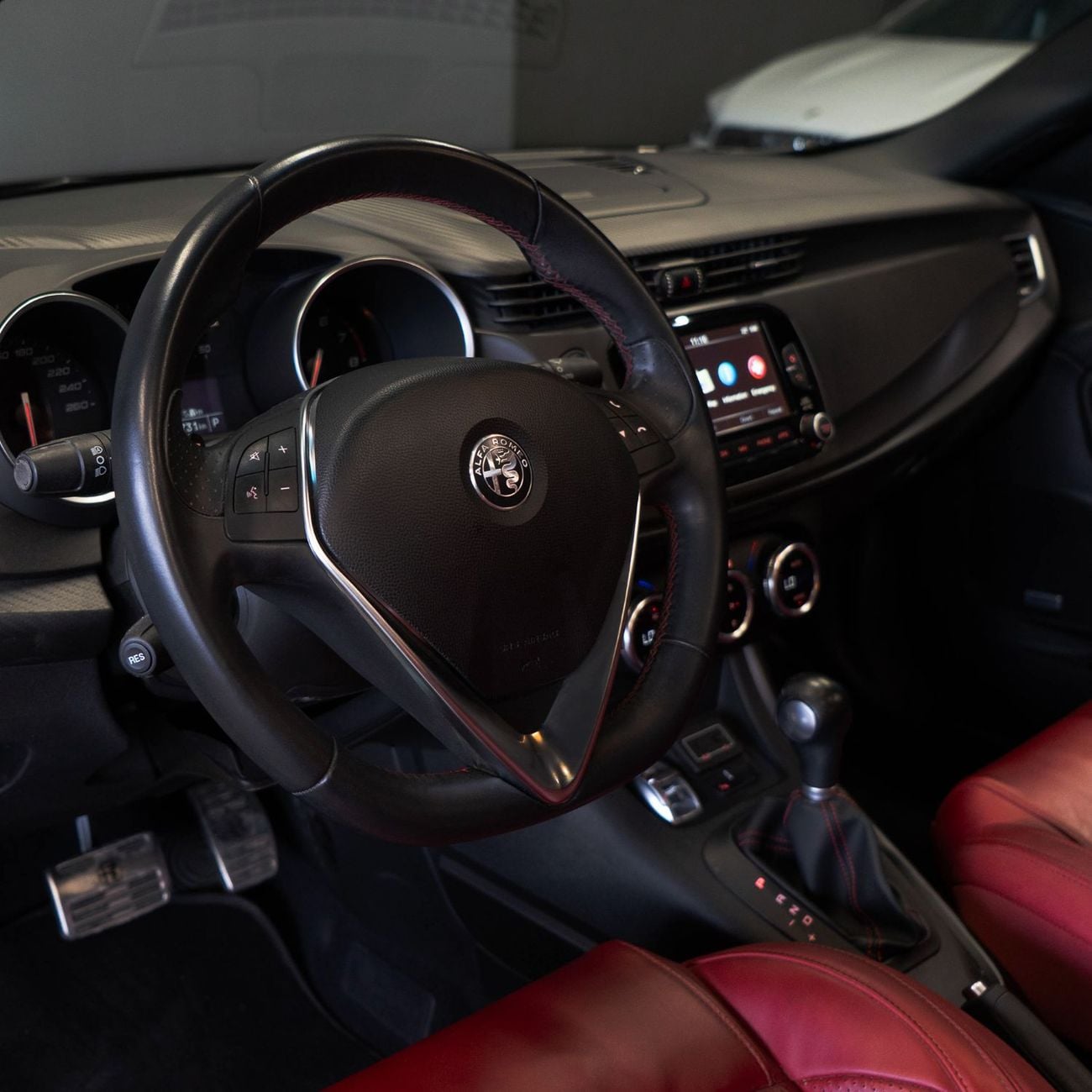 Alfa Romeo Giulietta AED 861 pm • 0% Downpayment • Alfa Romeo Giulietta Veloce 2021 • Agency Warranty