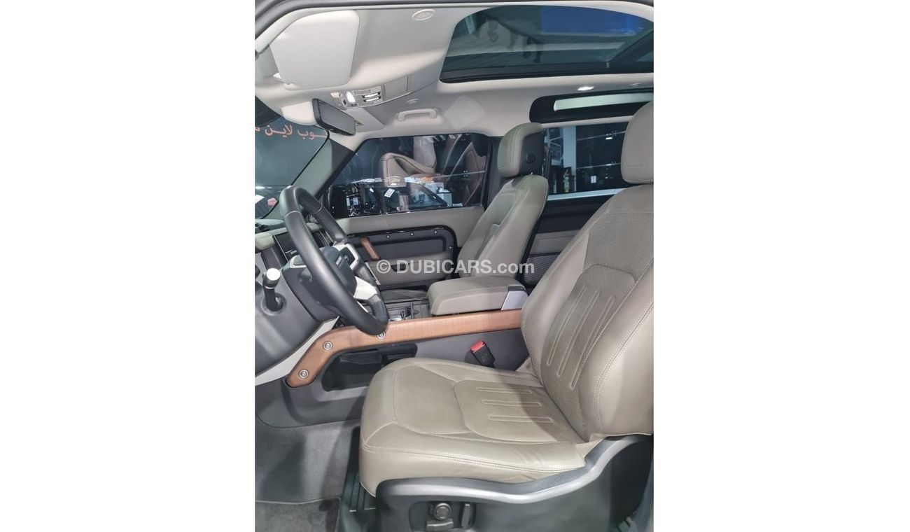 Land Rover Defender LAND ROVER DEFENDER P400 / 90 , GCC ,GOOD IN CONDITION