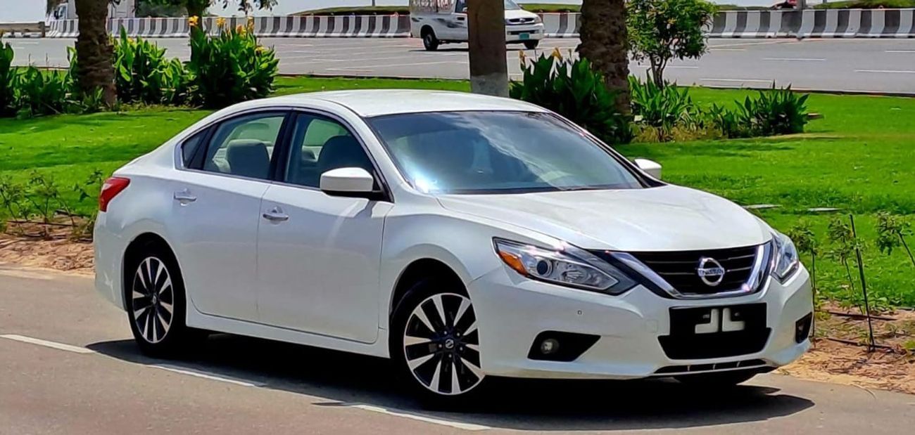 Nissan Altima 2018 2.5SV GCC (680/-MONTHLY)