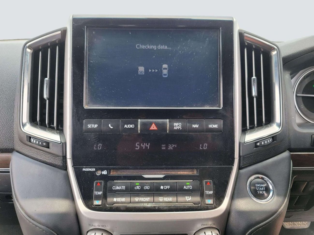 تويوتا لاند كروزر Diesel 4.5L V8 Right Hand Drive (Export Only)