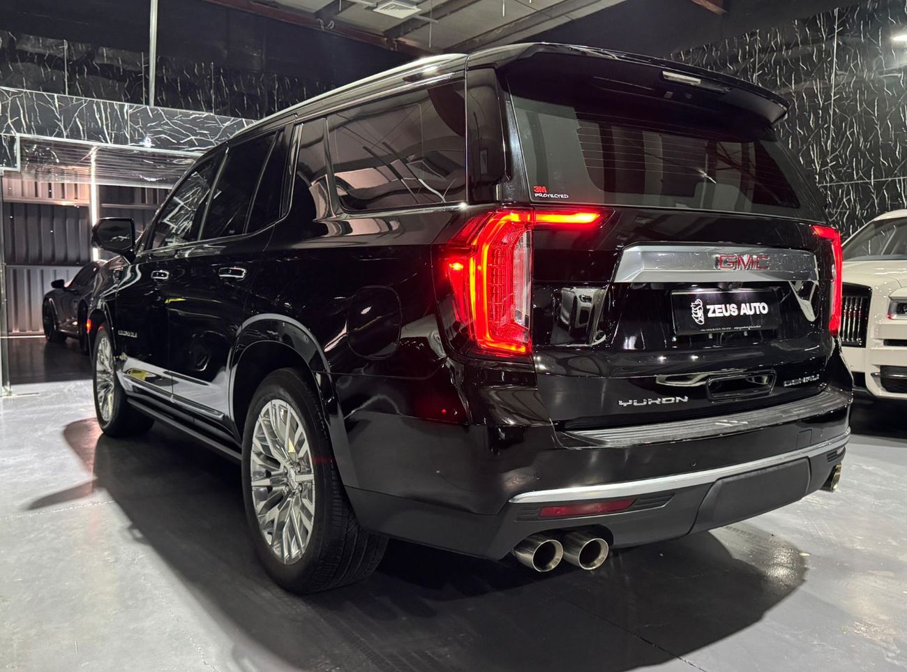 GMC Yukon 6.2 V8 Denali (AWD) 2024 GMC Yukon, 2029 GMC Warranty + Service Pack, Fully Loaded, 7 Seater, GCC