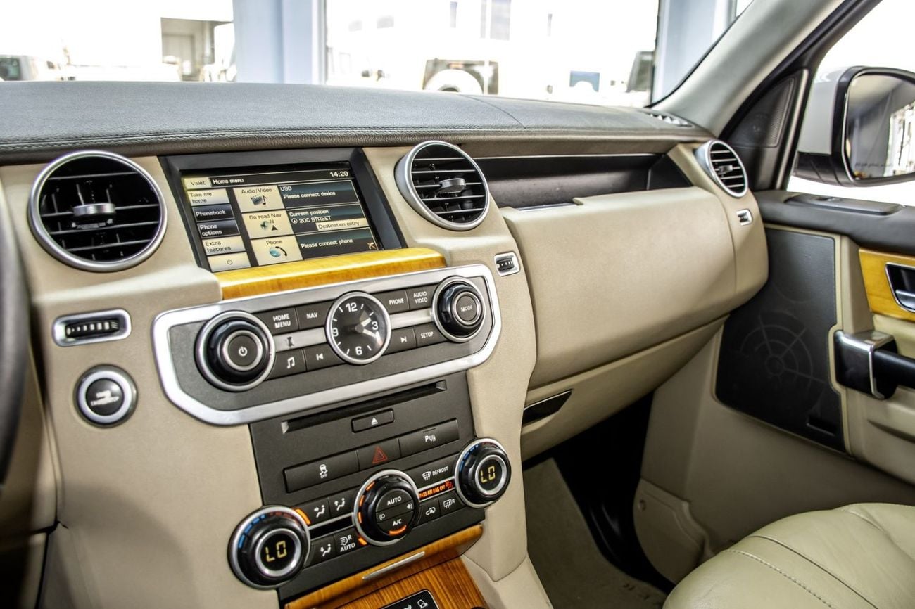 Land Rover LR4 HSE Land Rover LR4 2014 GCC specs