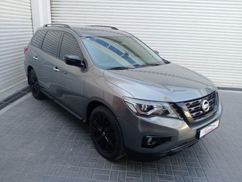 Nissan Pathfinder SV