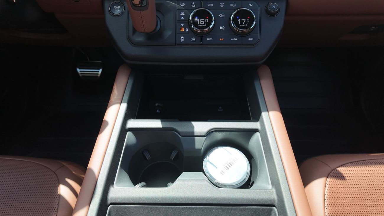 Land Rover Defender Land Rover Defender 110 P635 OCTA V8 (5 years warranty)