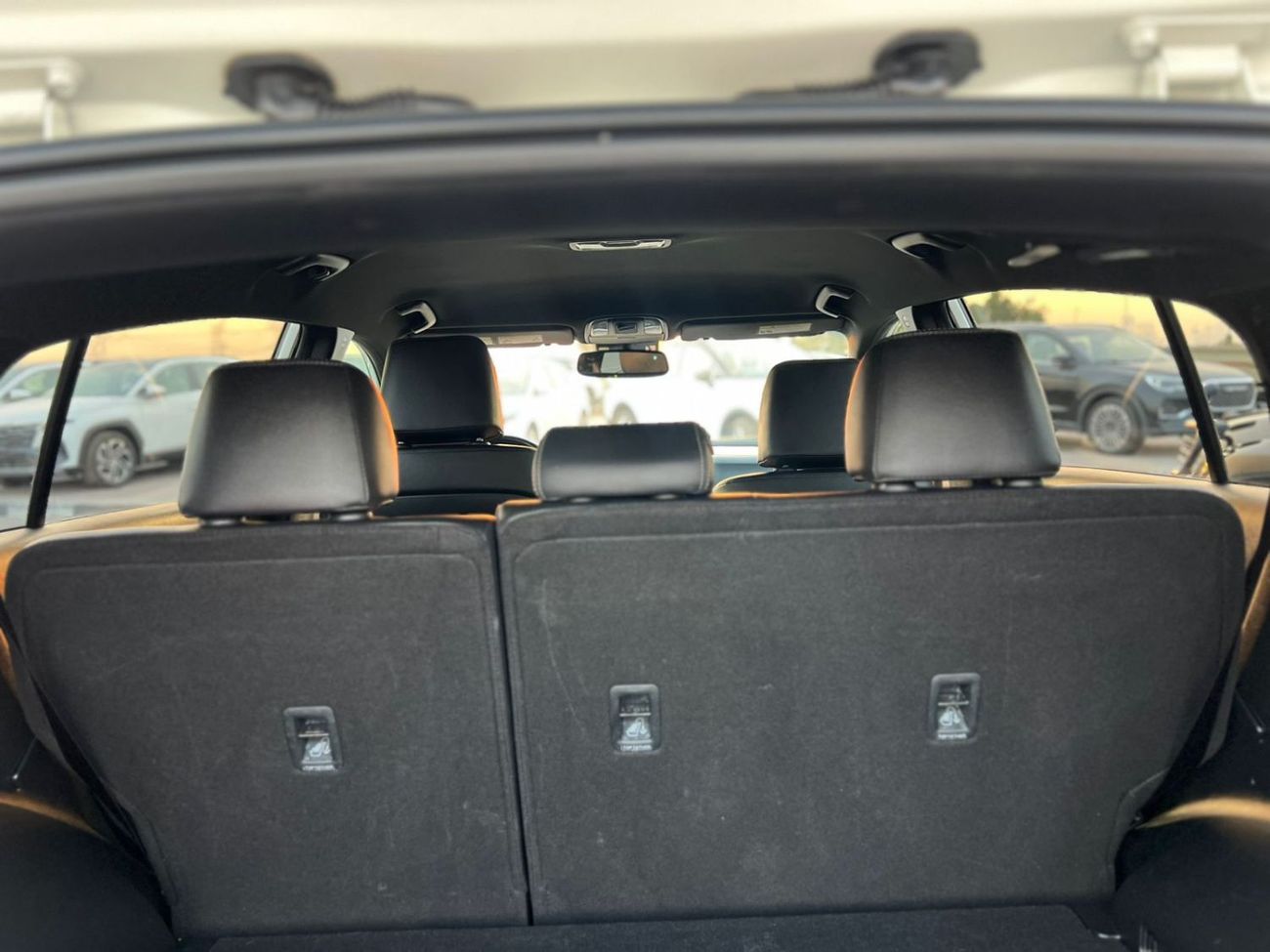 Kia Sportage 2021  Kia  Sportage Mioption-Rear Camara -2.4L-V4- Leather Seat -  2 Key -