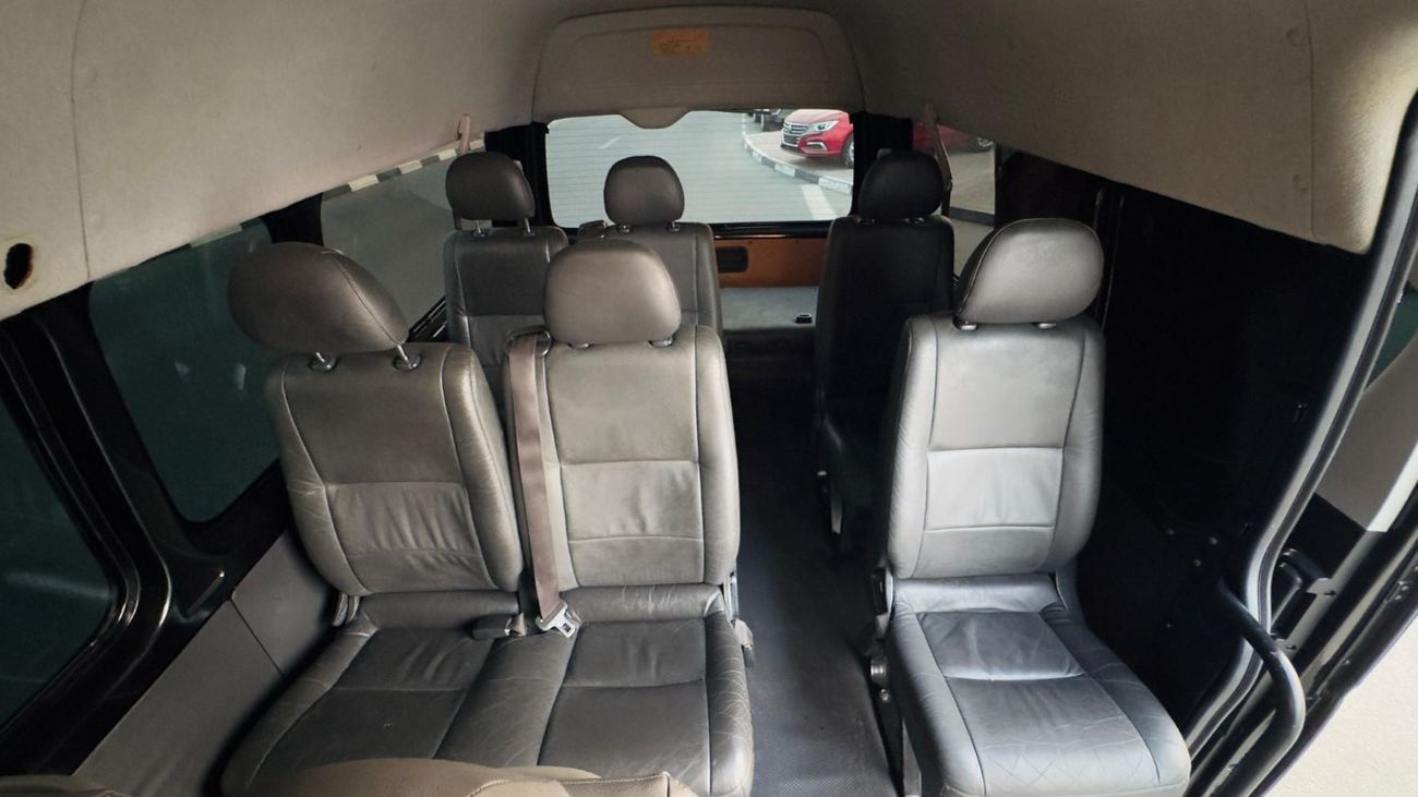 Toyota Hiace POWER SLIDING DOOR | 14-SEATER | 3.0L DIESEL ENGINE | 2WD | AUTOMATIC TRANSMISSION | RHD