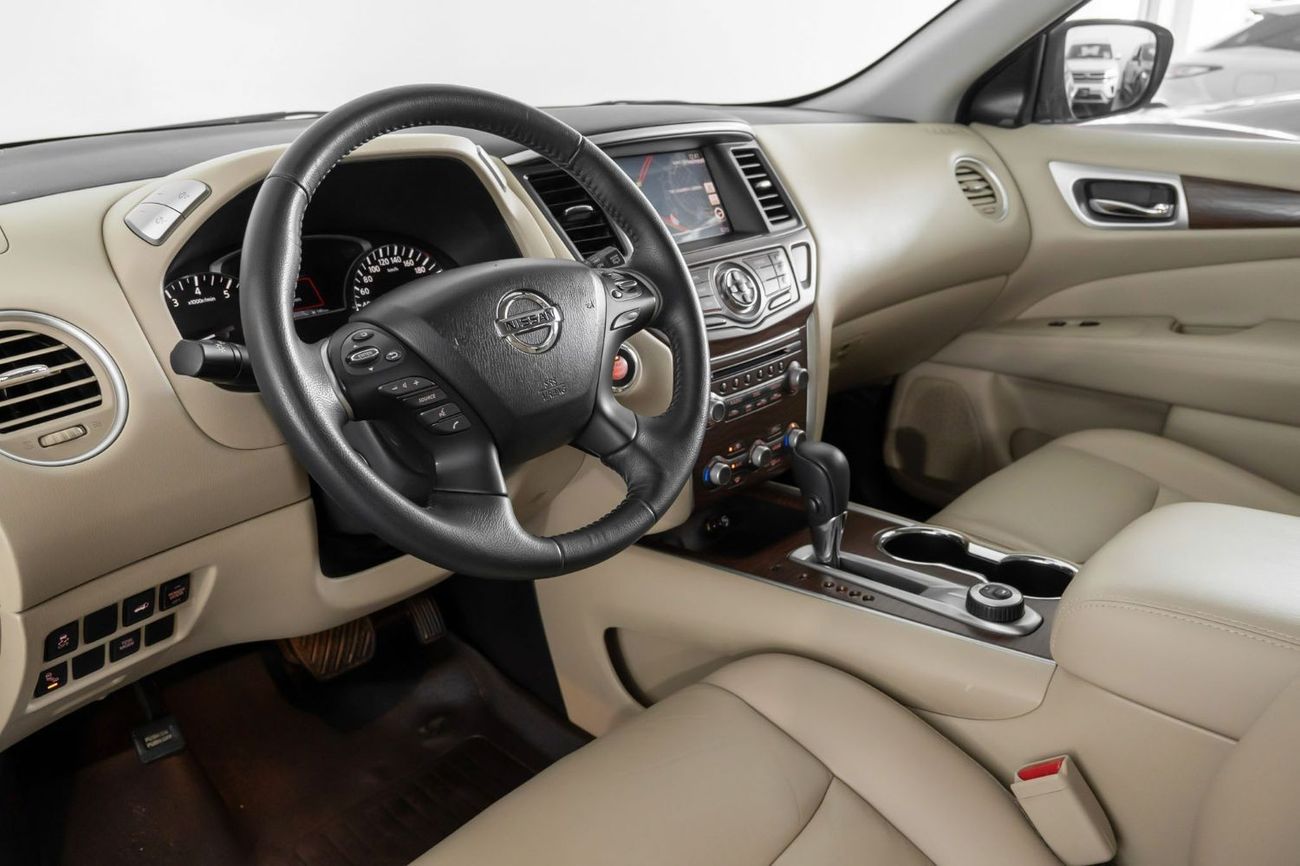 Nissan Pathfinder Midnight Edition 3.5L