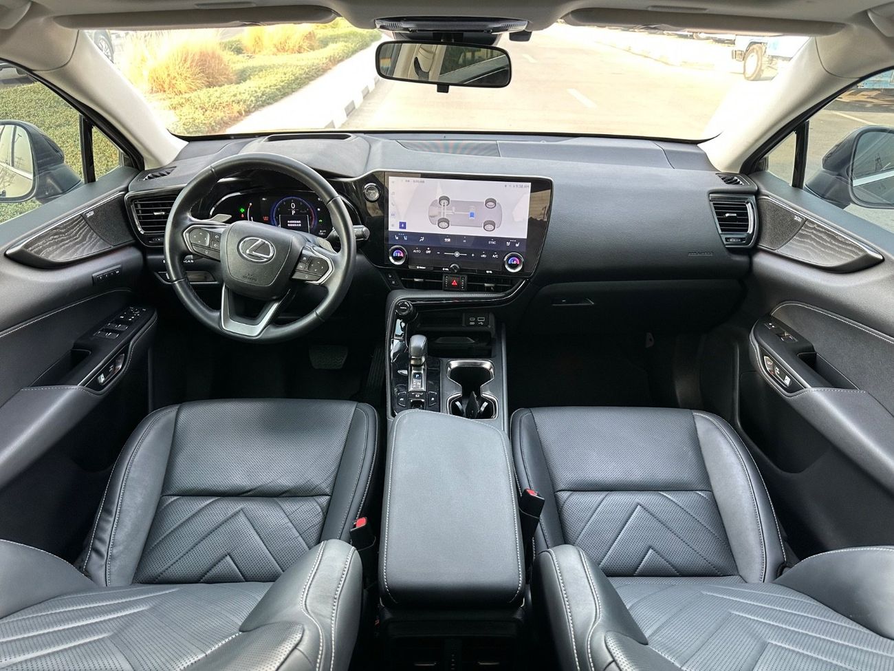 Lexus NX350h Hybrid platinum Full Option panoramic, 360 camera