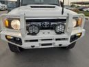 تويوتا لاند كروزر Right-Hand drive 3 door troop carrier V8 1VD diesel manual