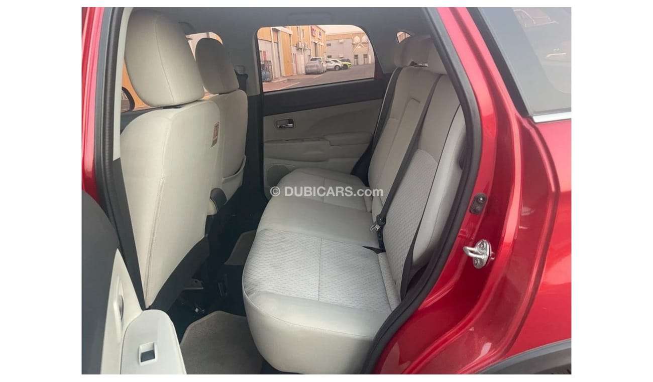 Mitsubishi ASX GLX Mid Model 2017 2.0L V4 - GCC specs / very clean