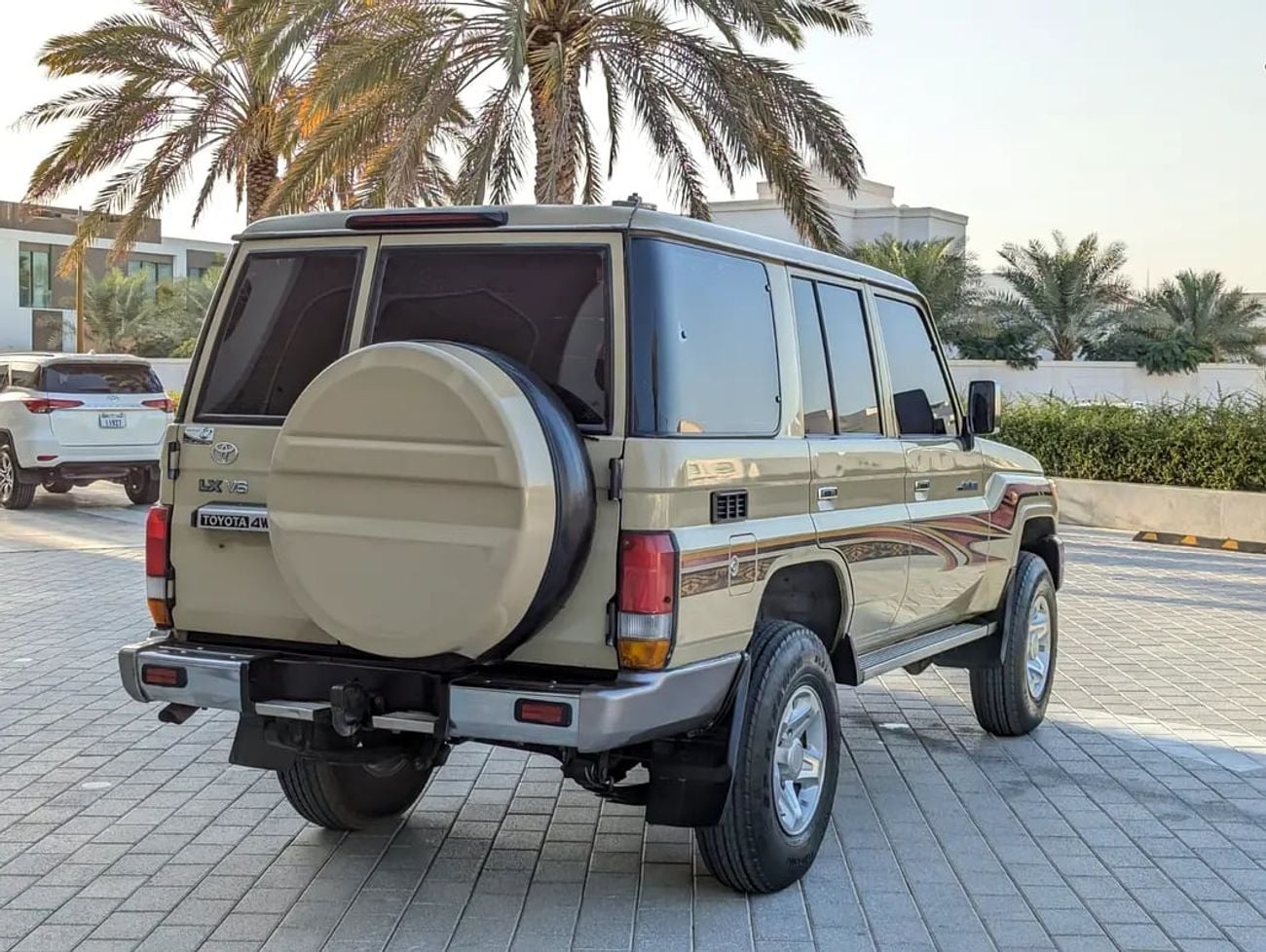 تويوتا لاند كروزر 70 LAND CRUISER 76 SERIES DIESEL GCC IN EXCELLENT CONDITION