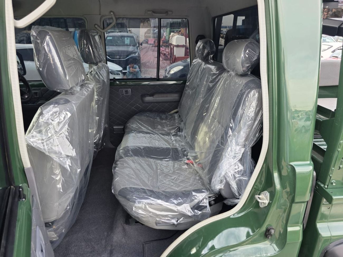 تويوتا لاند كروزر بيك آب RIGHT HAND DRIVE ONLY FOR EXPORT 4.5 LITER